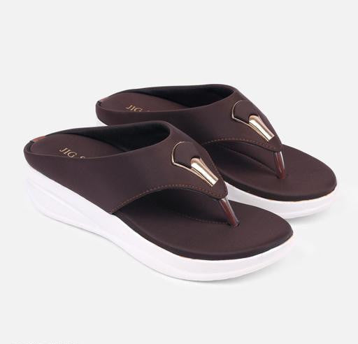 Aadab Trendy Women’s Heels & Sandals – Stylish Comfort