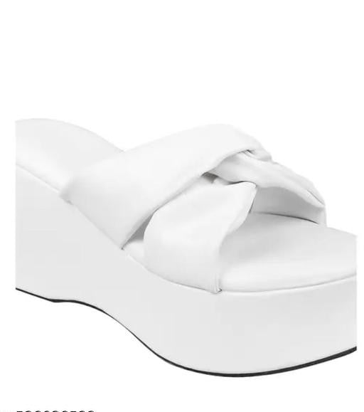 White Platform Wedge Heels – Chic 3-Inch Design with Tassels
